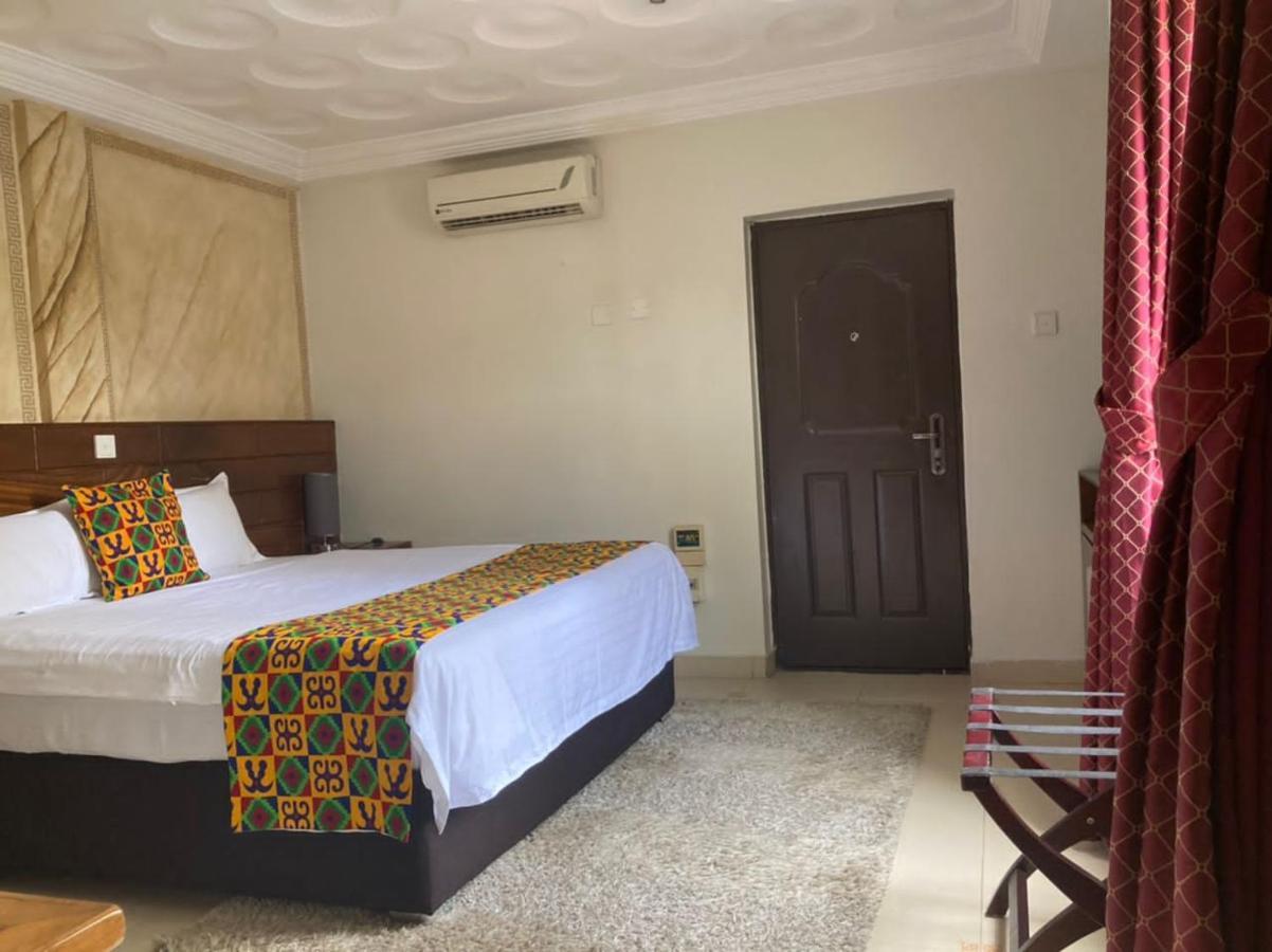 Airport West Hotel Accra Exterior foto