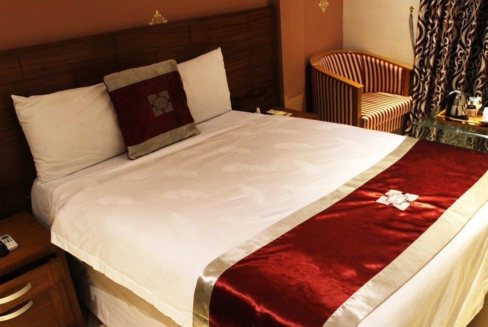Airport West Hotel Accra Exterior foto