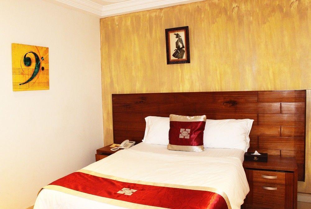 Airport West Hotel Accra Exterior foto